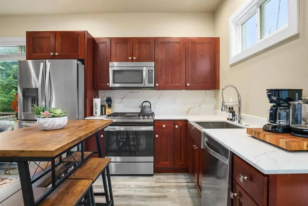 Central Urban Comfort Home Seattle Apartment